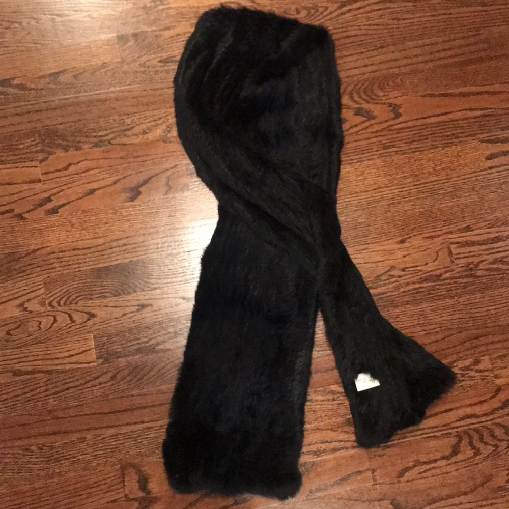 Rabbit fur black scarf